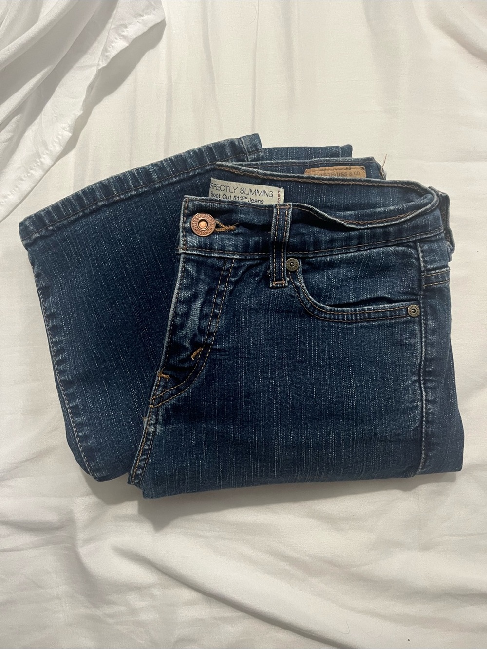 Levi’s Bootcut Jeans - Picture 3 of 3